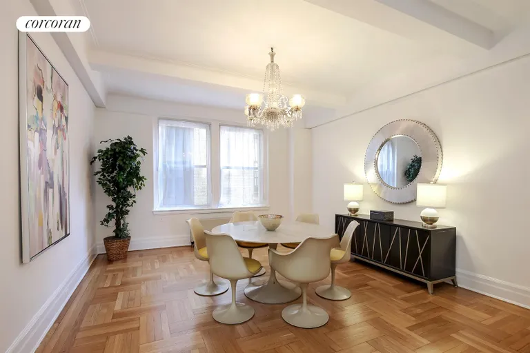 New York City Real Estate | View 470 West End Avenue, 6A | Spectacular dining room with  9'-6" ceiling | View 4