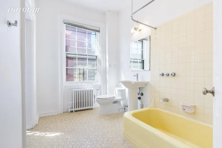 New York City Real Estate | View 180 Clinton Street, 2 | room 5 | View 6