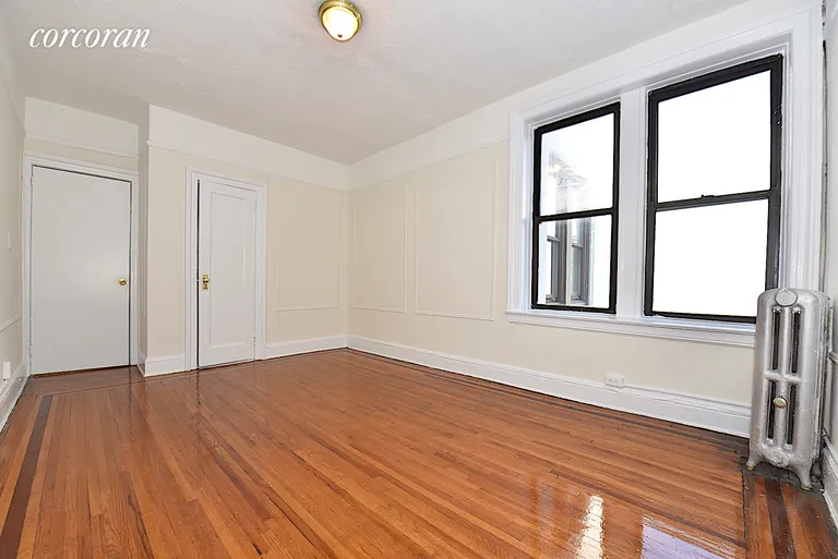 New York City Real Estate | View 22-06 38th Street, E3 | room 4 | View 5
