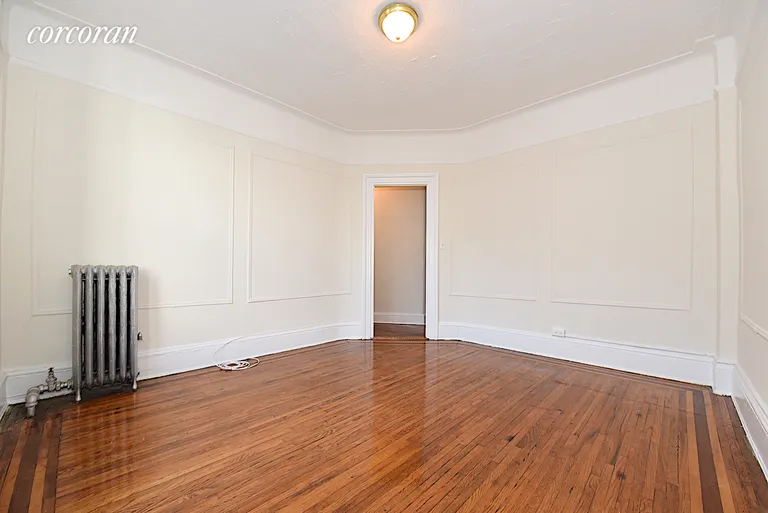 New York City Real Estate | View 22-06 38th Street, E3 | room 1 | View 2