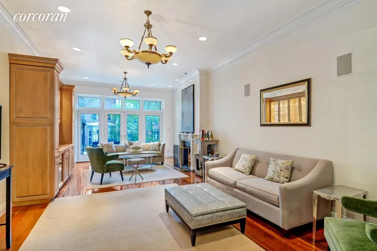 New York City Real Estate | View 150 East 65th Street | 4 Beds, 3 Baths | View 1
