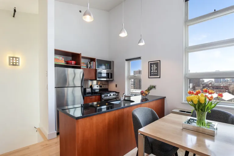 New York City Real Estate | View 970 Kent Avenue, P02 | Kitchen | View 3