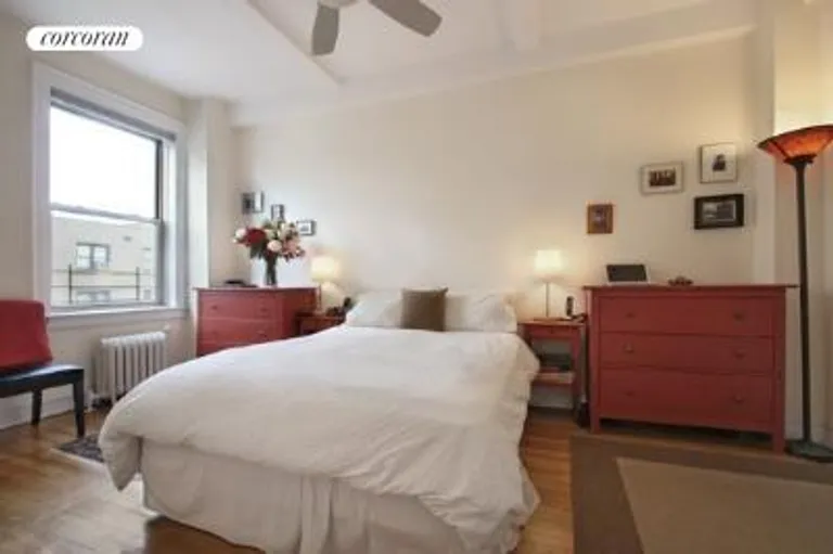 New York City Real Estate | View 41 Eastern Parkway, 5C | room 5 | View 6