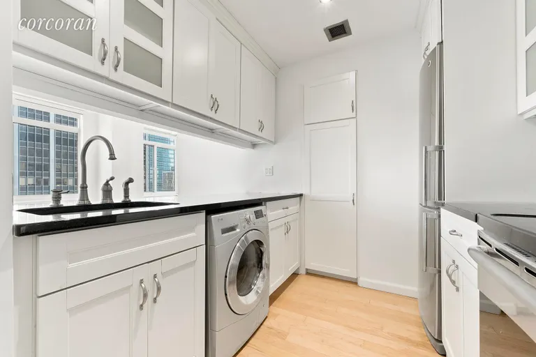 New York City Real Estate | View 145 East 48th Street, 35D | Kitchen | View 3