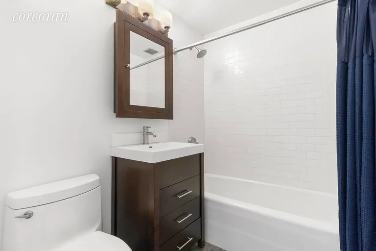 New York City Real Estate | View 145 East 48th Street, 35D | Bathroom | View 5