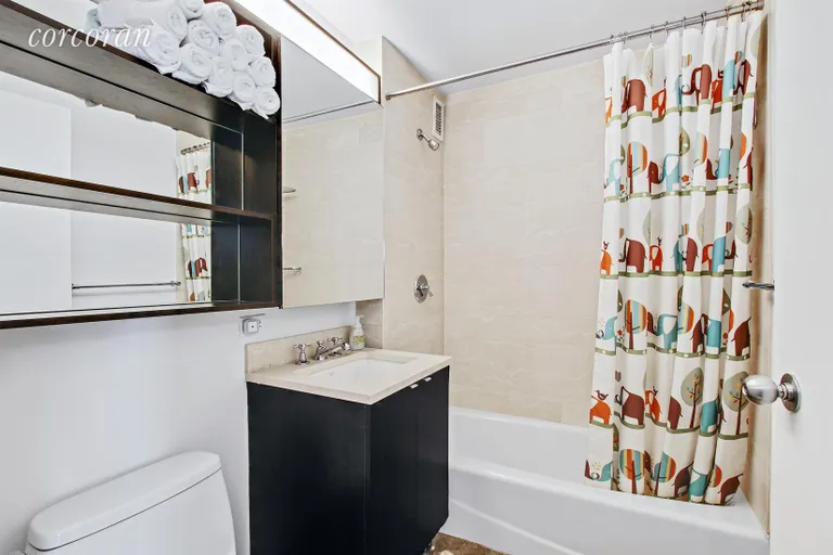 New York City Real Estate | View 215-217 East 96th Street, 28D | Bathroom | View 6