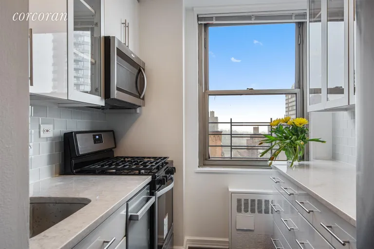 New York City Real Estate | View 301 East 79th Street, 24J | Kitchen | View 2
