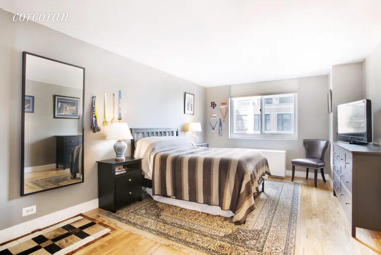 New York City Real Estate | View 345 East 93rd Street, 5A | room 2 | View 3