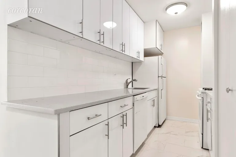 New York City Real Estate | View 404 East 79th Street, 10F | 1 Bed, 1 Bath | View 1