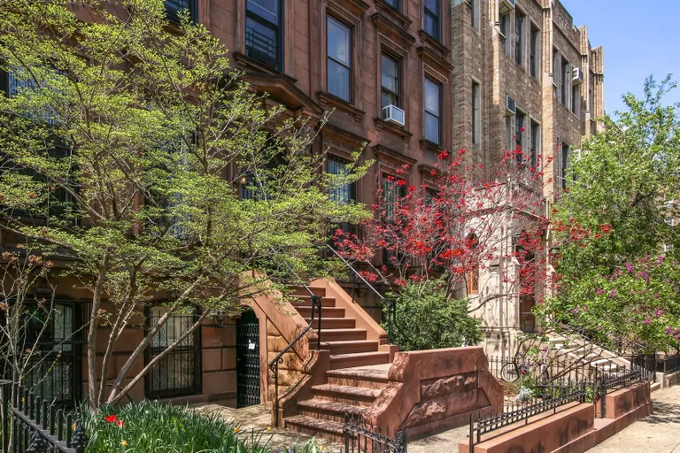 New York City Real Estate | View 294 Washington Avenue, 3 | Welcome home! | View 13
