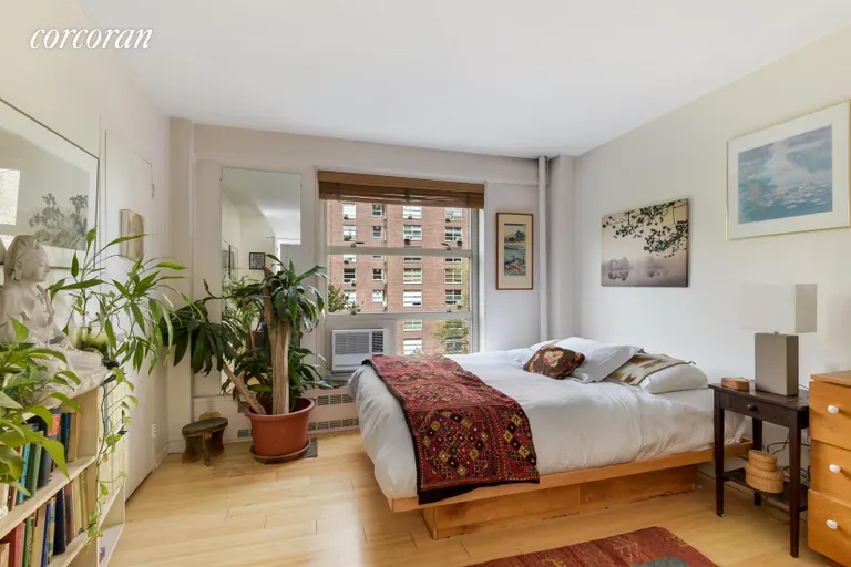 New York City Real Estate | View 80 La Salle Street, 6G | Bedroom | View 4