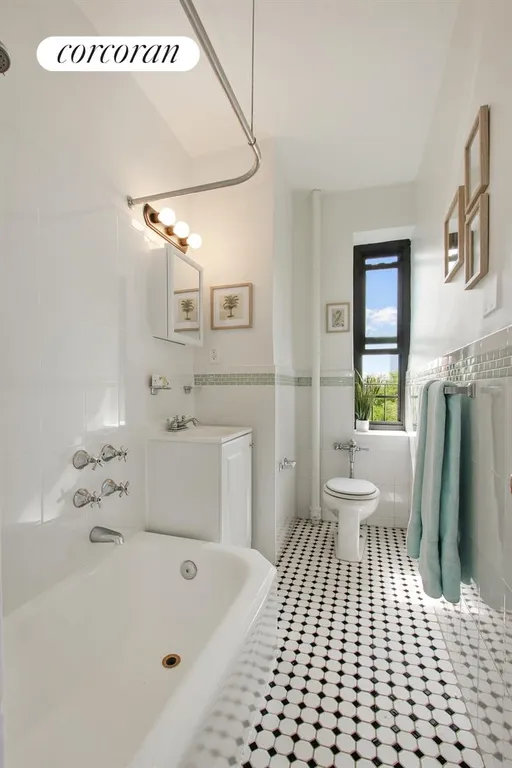New York City Real Estate | View 425 Central Park West, 6C | Quintessential prewar windowed bathroom   | View 6