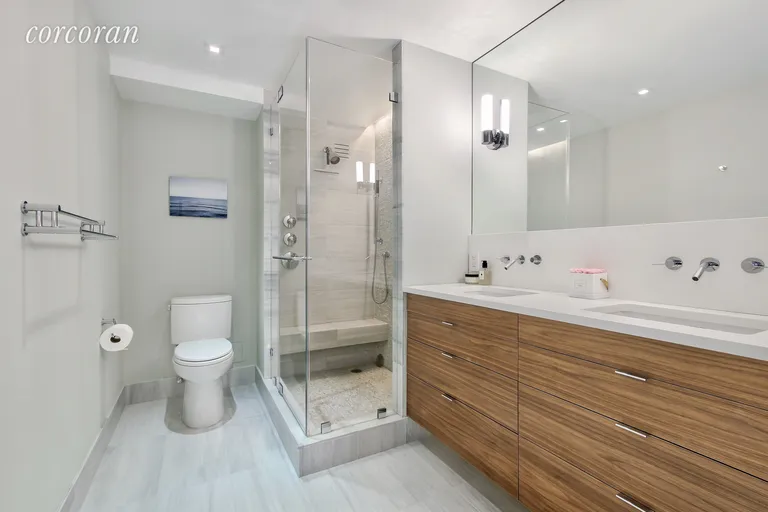 New York City Real Estate | View 176 East 77th Street, 6AL | Luxurious Master Bathroom | View 4