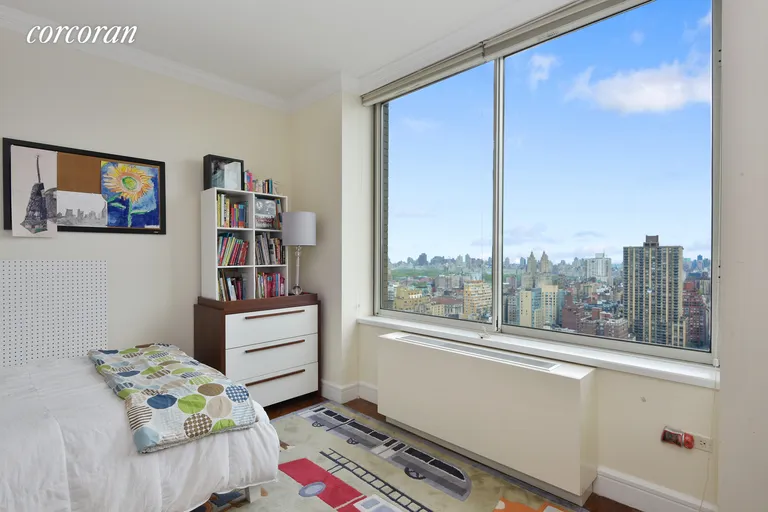 New York City Real Estate | View 200 Riverside Boulevard, 37E | Open City Views | View 4