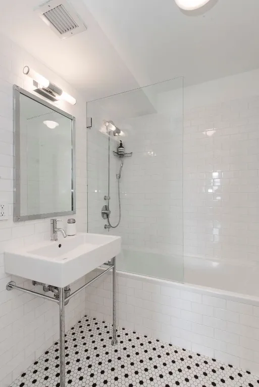 New York City Real Estate | View 465 West 23rd Street, 14C | room 8 | View 9