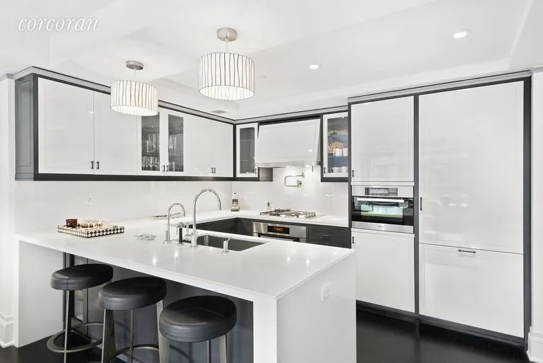 New York City Real Estate | View 21 East 61st Street, 4C | Kitchen | View 2