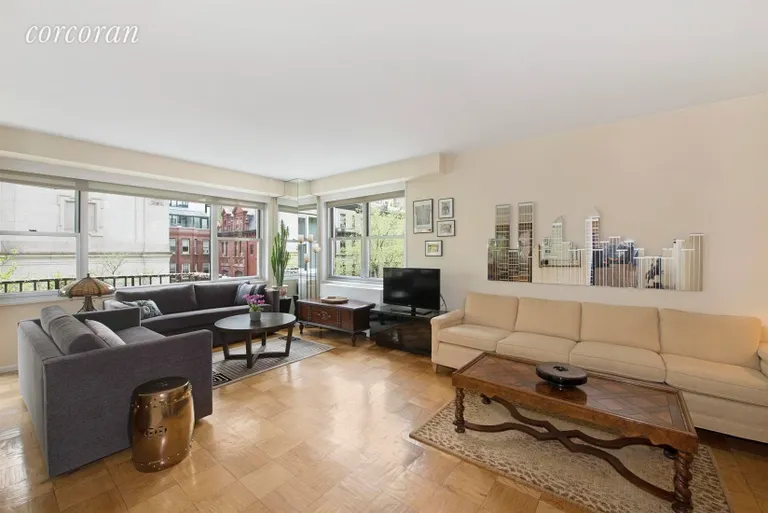 New York City Real Estate | View 80 Central Park West, 4D | Living Room | View 2