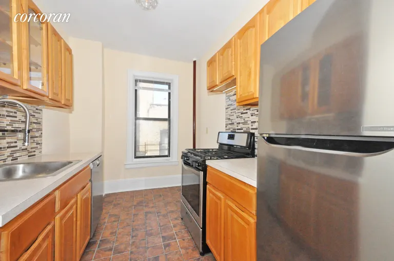 New York City Real Estate | View 61 Eastern Parkway, 4E | room 2 | View 3