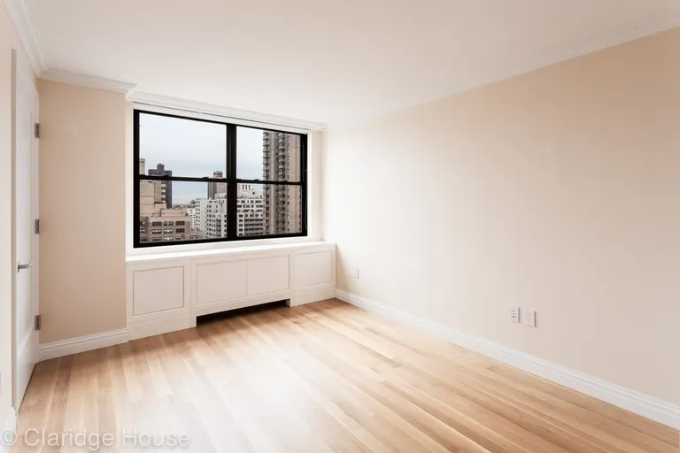 New York City Real Estate | View 201 East 87th Street, 17-NP | room 2 | View 3