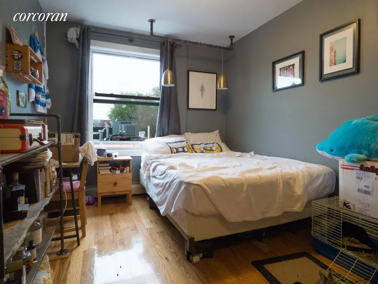 New York City Real Estate | View 747 Franklin Avenue, 3 | 3 Beds, 2 Baths | View 1