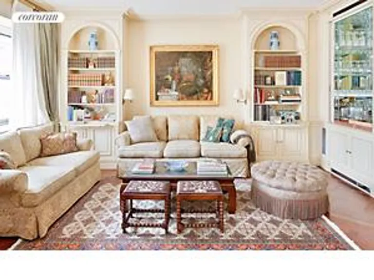 New York City Real Estate | View 700 Park Avenue, 11A | Sitting Room | View 2