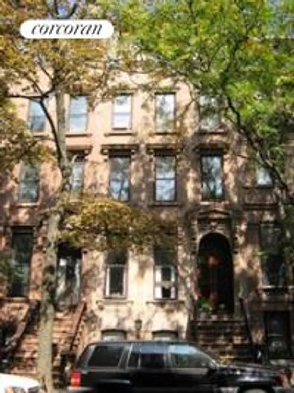 New York City Real Estate | View 195 Berkeley Place, GARDEN | 2 Beds, 2 Baths | View 1