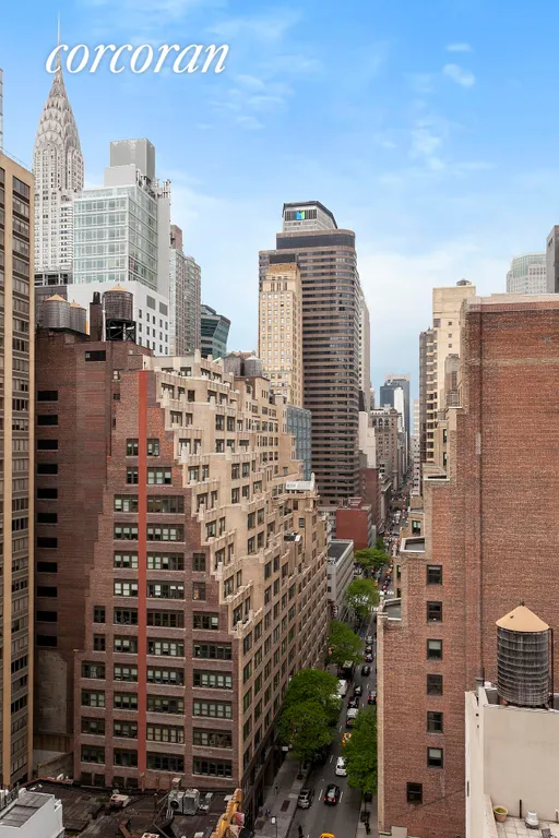 New York City Real Estate | View 301 East 45th Street, 20E | room 5 | View 6
