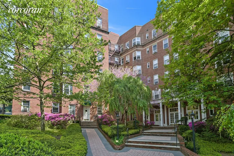 New York City Real Estate | View 511 West 232nd Street, E33 | 3 Beds, 2 Baths | View 1