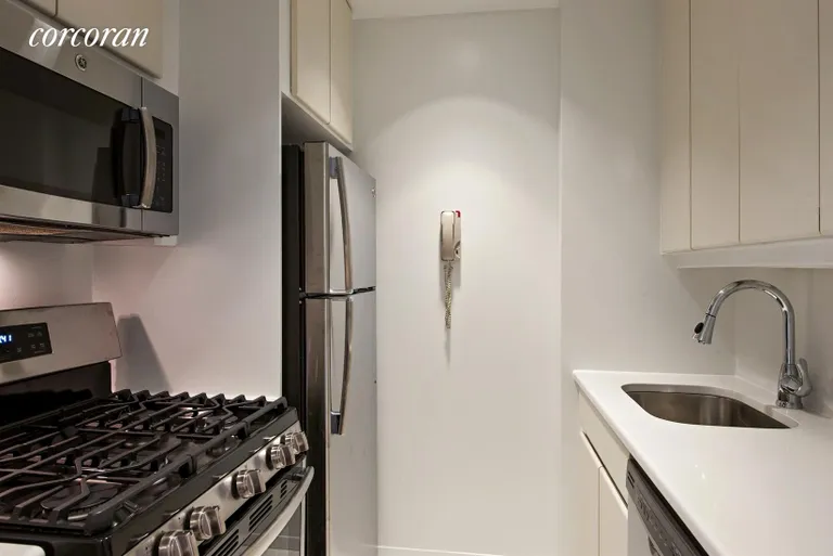 New York City Real Estate | View 100 United Nations Plaza, 11F | Kitchen | View 2