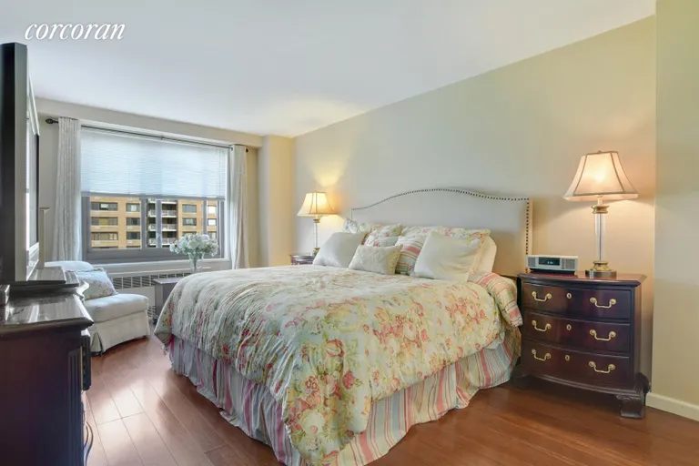 New York City Real Estate | View 185 Hall Street, 618 | Bedroom | View 3