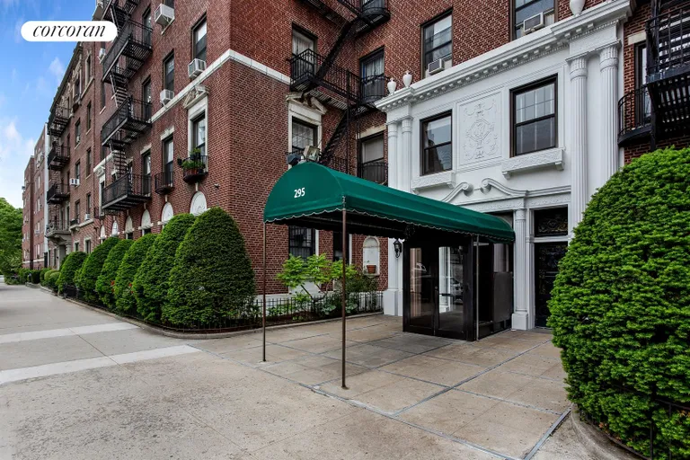 New York City Real Estate | View 295 Saint Johns Place, 3B | room 6 | View 7