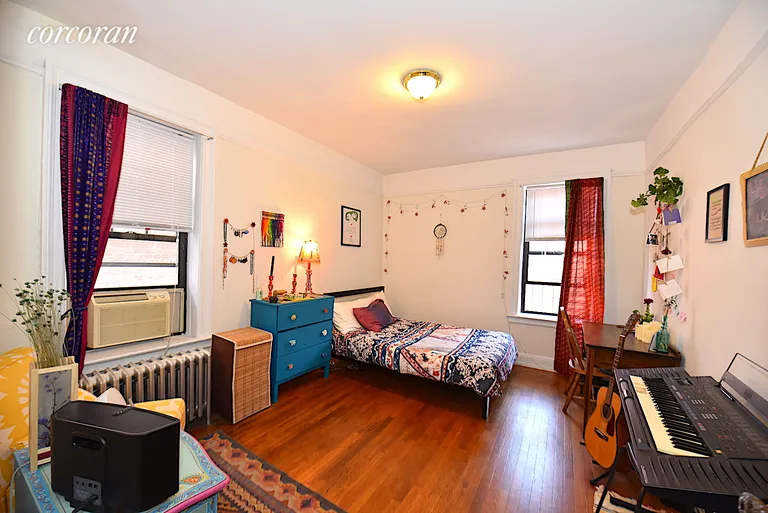 New York City Real Estate | View 25-41 30th Road, 5I | room 3 | View 4
