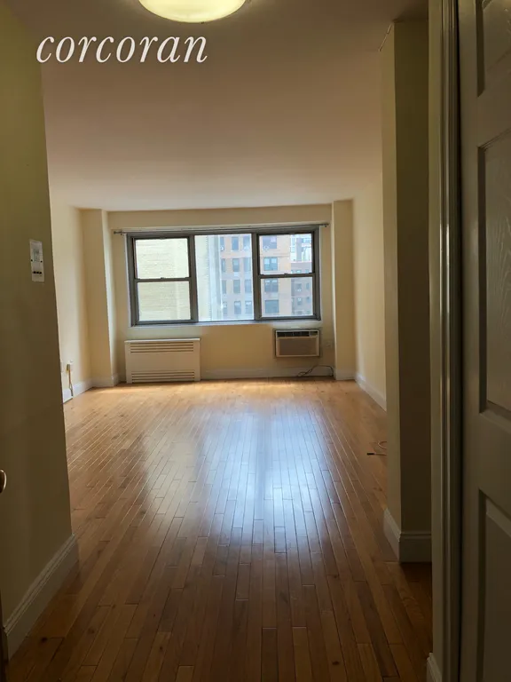 New York City Real Estate | View 50 West 97th Street, 11-L | room 7 | View 8
