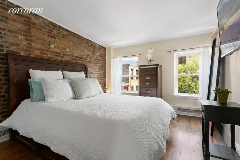 New York City Real Estate | View 85 Joralemon Street, 3 | Master bedroom with 2 full size windows and closet | View 4