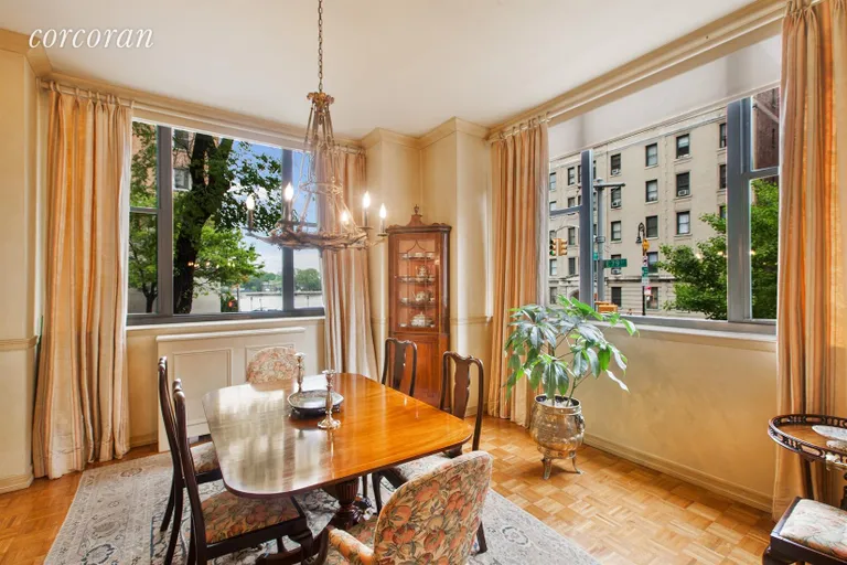 New York City Real Estate | View 2 East End Avenue, 1B | 4 Beds, 3 Baths | View 1