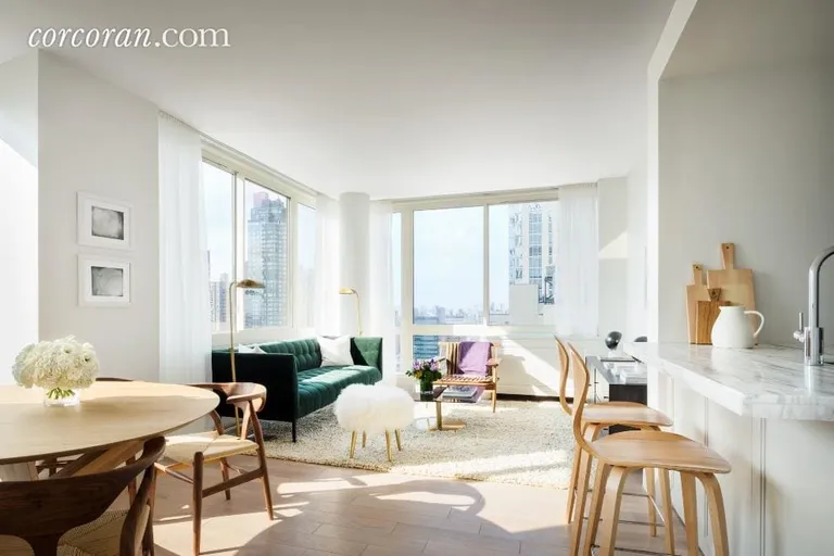 New York City Real Estate | View 389 East 89th Street, 7G | 1 Bed, 2 Baths | View 1
