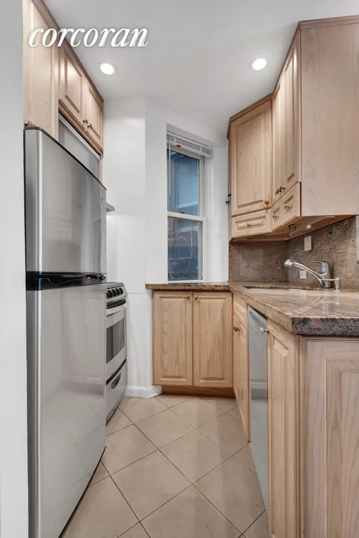 New York City Real Estate | View 335 West 21st Street, 2FE | room 4 | View 5