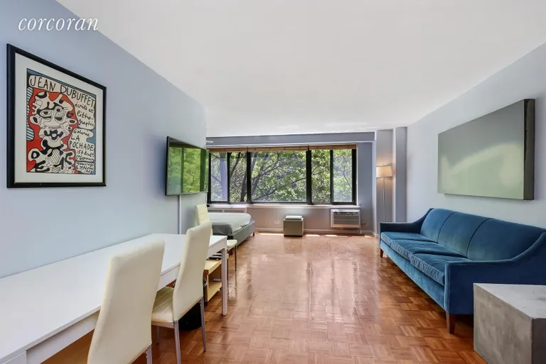 New York City Real Estate | View 382 Central Park West, 4S | Living Room | View 4