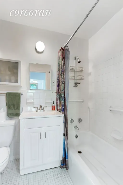 New York City Real Estate | View 382 Central Park West, 4S | Bathroom | View 2