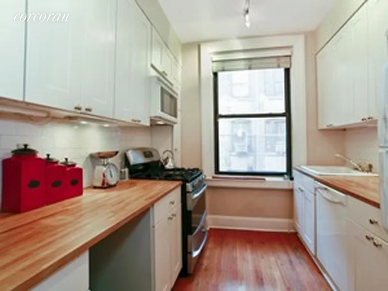 New York City Real Estate | View 611 West 111th Street, 37 | room 2 | View 3