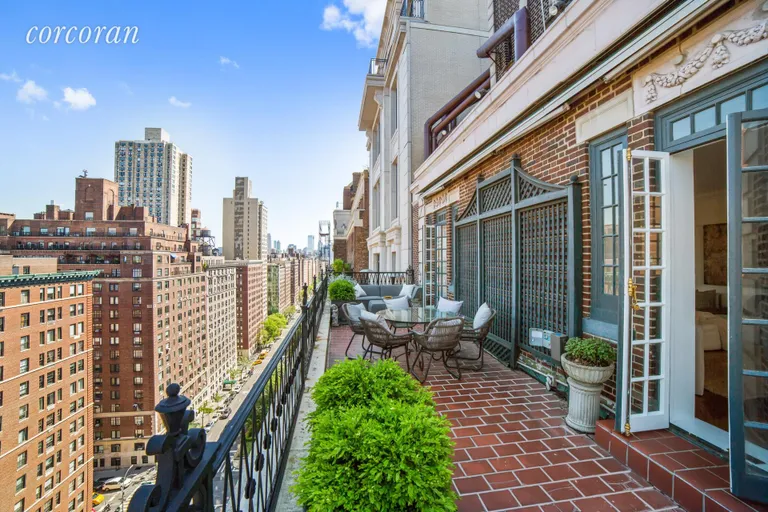 New York City Real Estate | View 1112 Park Avenue, PHA | 2 Beds, 2 Baths | View 1