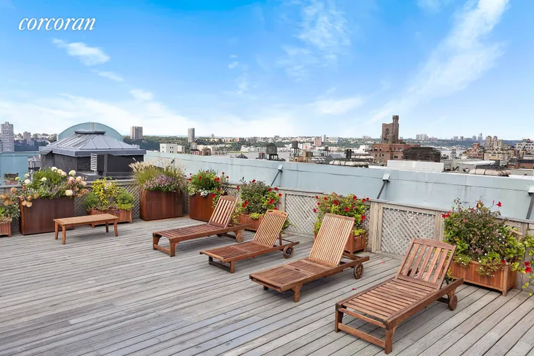 New York City Real Estate | View 2109 Broadway, 17-131 | Beautifully Furnished Roof  w/360 degree views  | View 10