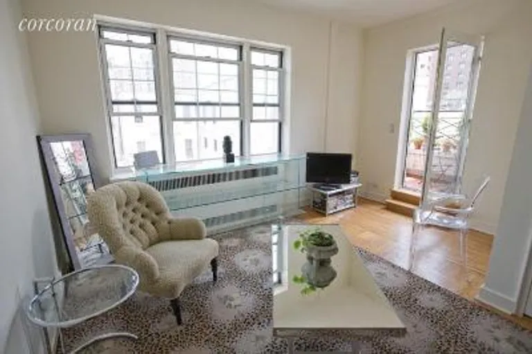 New York City Real Estate | View 25 Minetta Lane, 6G | room 1 | View 2