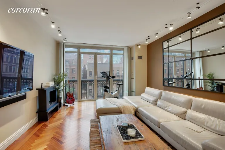 New York City Real Estate | View 400 East 51st Street, 4C | 1 Bed, 2 Baths | View 1