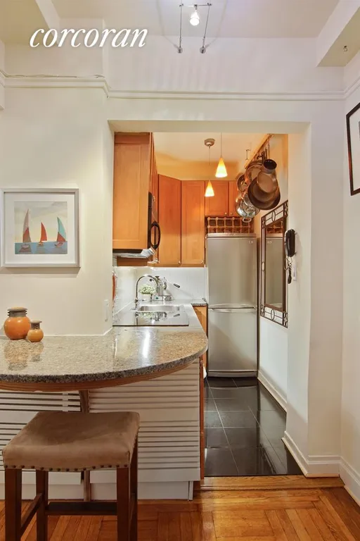 New York City Real Estate | View 23 West 73rd Street, 310 | room 3 | View 4