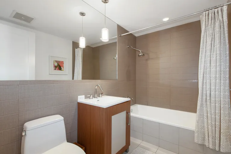 New York City Real Estate | View 125 North 10th Street, N4D | Bathroom | View 7