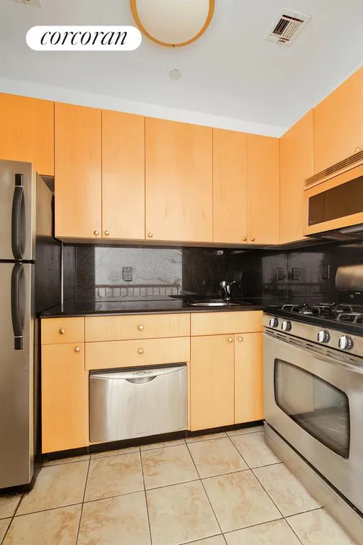 New York City Real Estate | View 204 21st Street, 1A | Kitchen | View 3