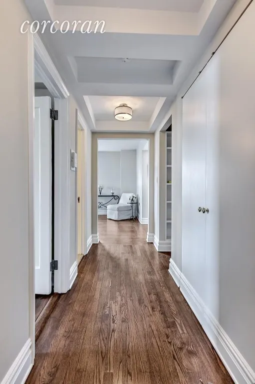 New York City Real Estate | View 200 East 16th Street, 8DE | Entrance Hallway | View 7