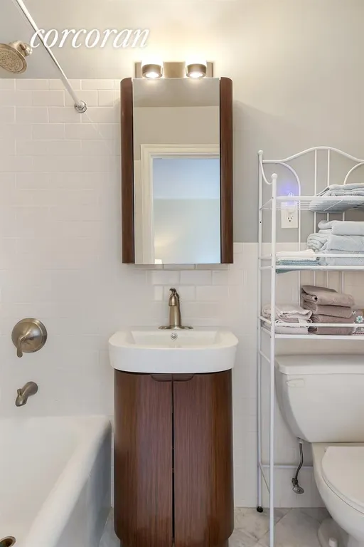 New York City Real Estate | View 17 West 67th Street, 8E | Bathroom | View 4