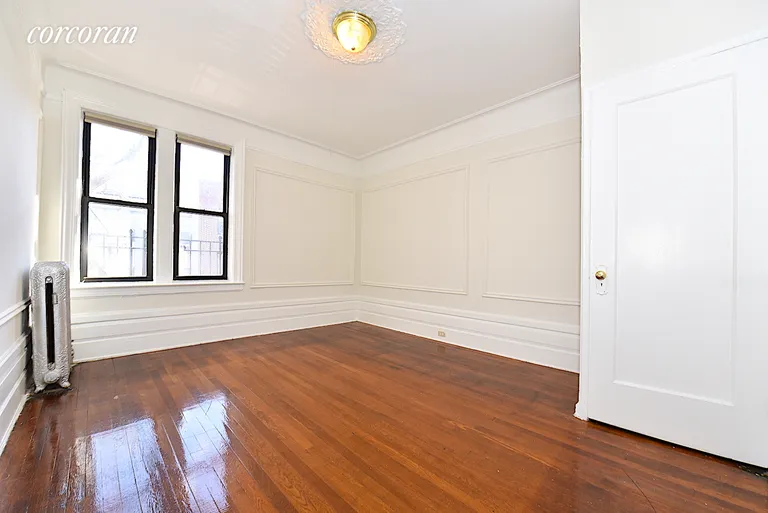 New York City Real Estate | View 30-86 32nd Street, 12 | room 2 | View 3